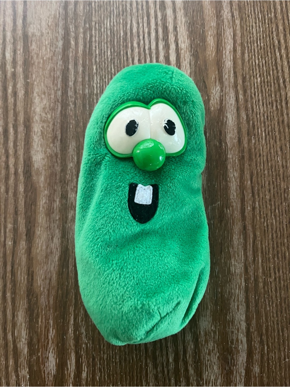 VeggieTales 1998 Larry the Cucumber Plush 8" Green Vintage 1998  Toy